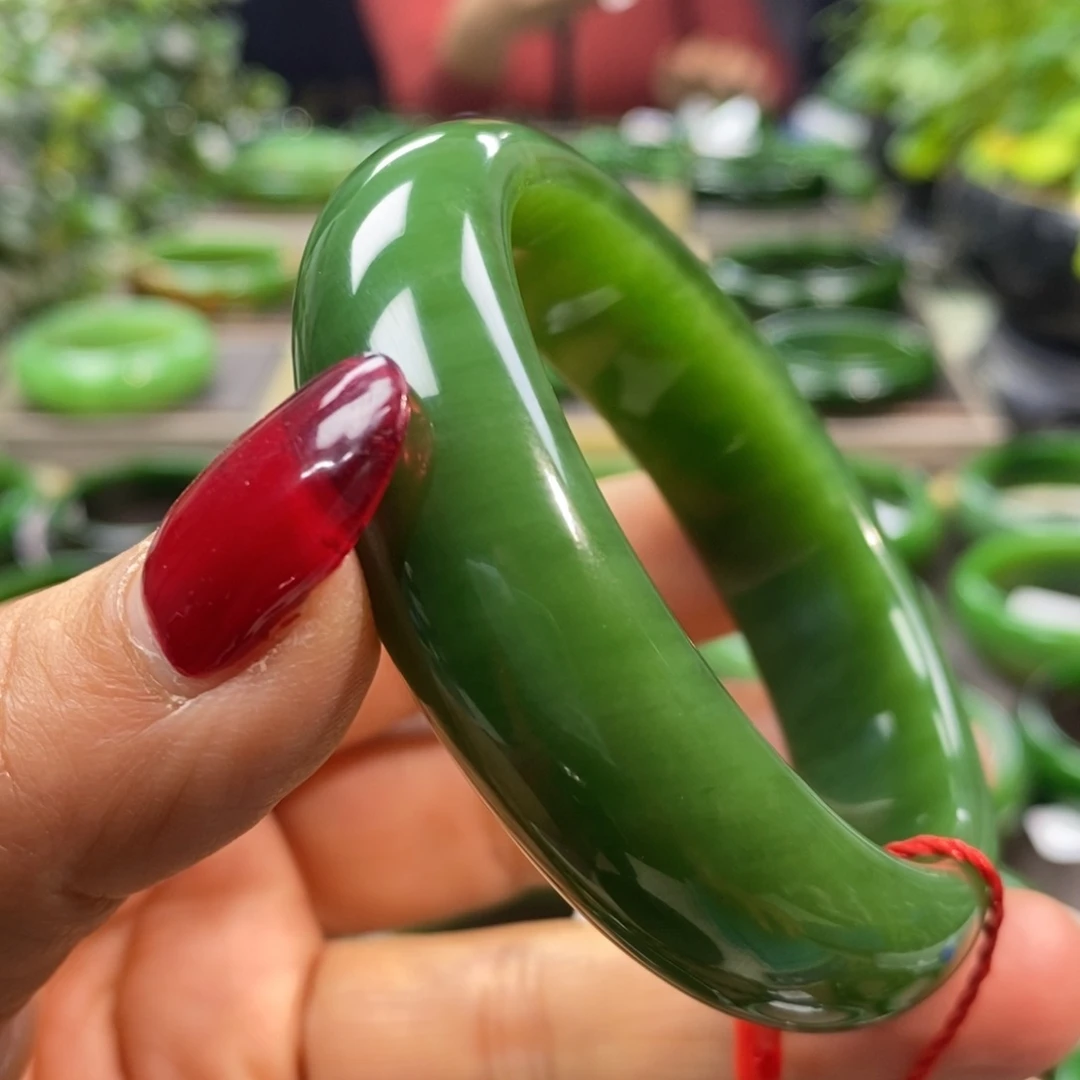 和田玉（碧玉）手镯未镶嵌彬**礼