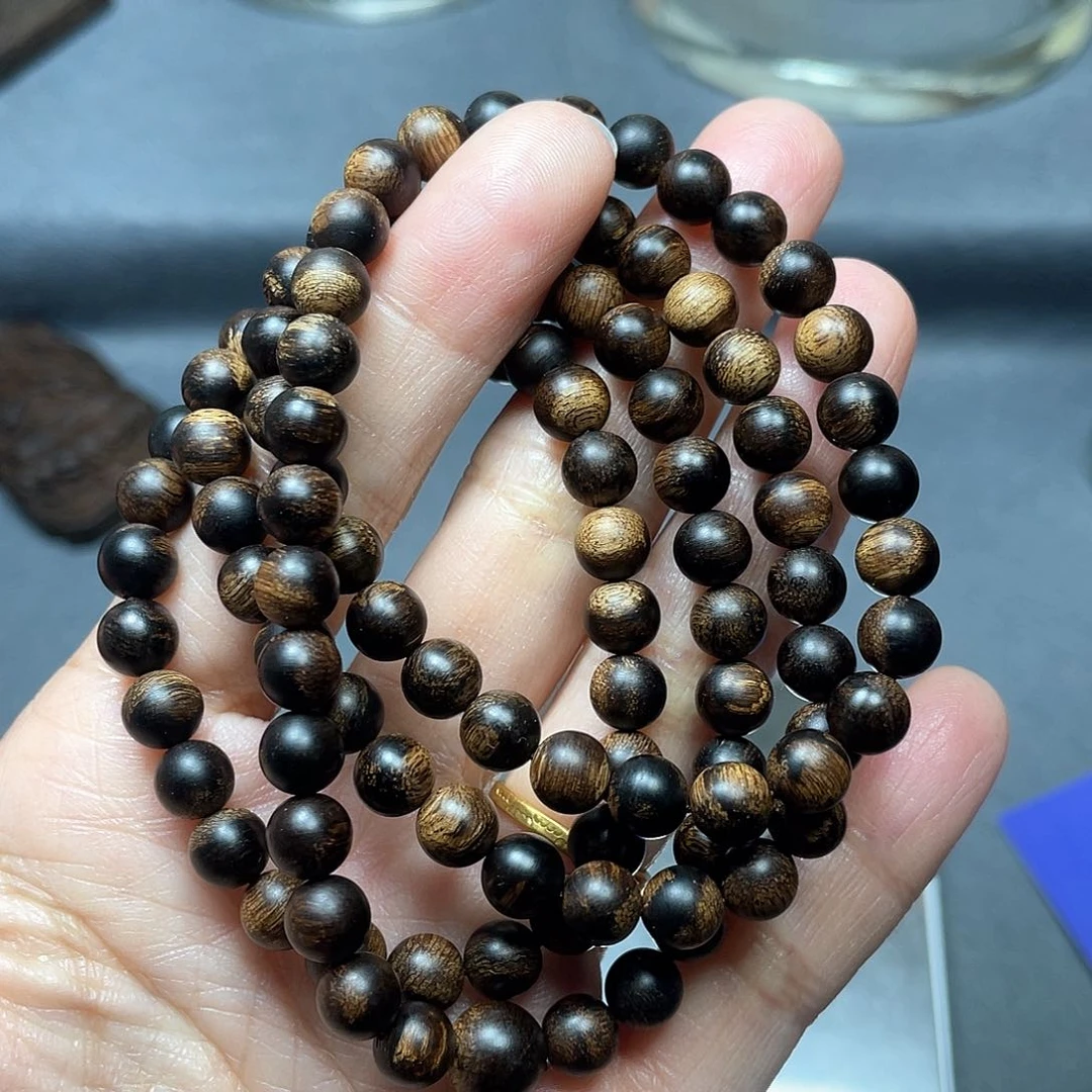 沉香手串白棋瘤疤0.6