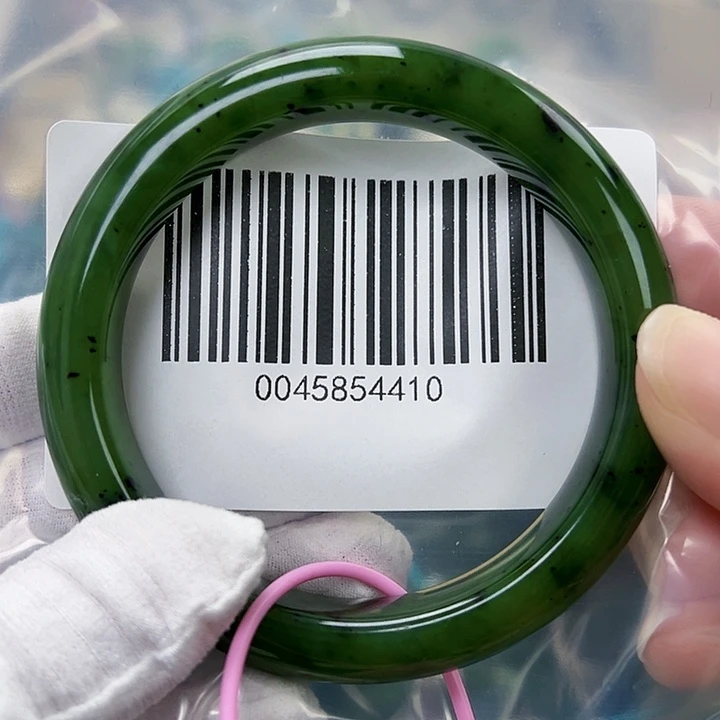 和田玉未镶嵌手镯包容6061