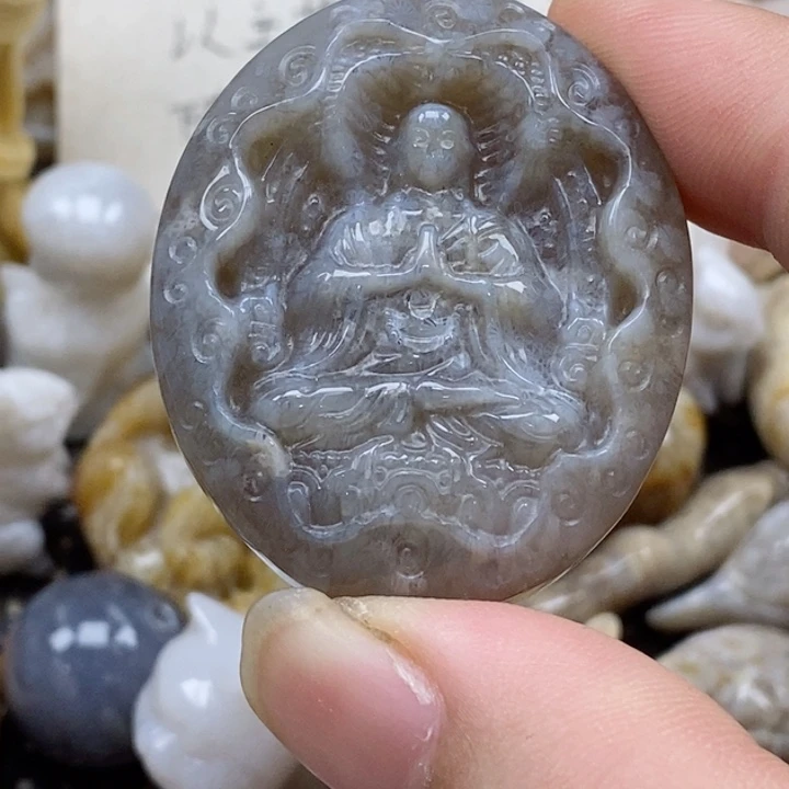 颈饰未镶嵌硅化珊瑚（珊瑚玉）