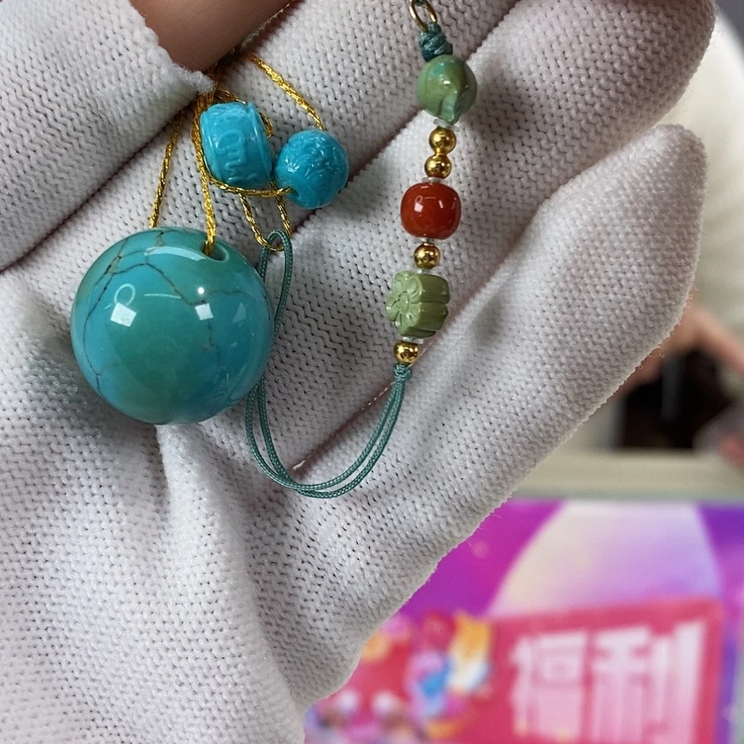 C***é绿松石未镶嵌珠宝奇石