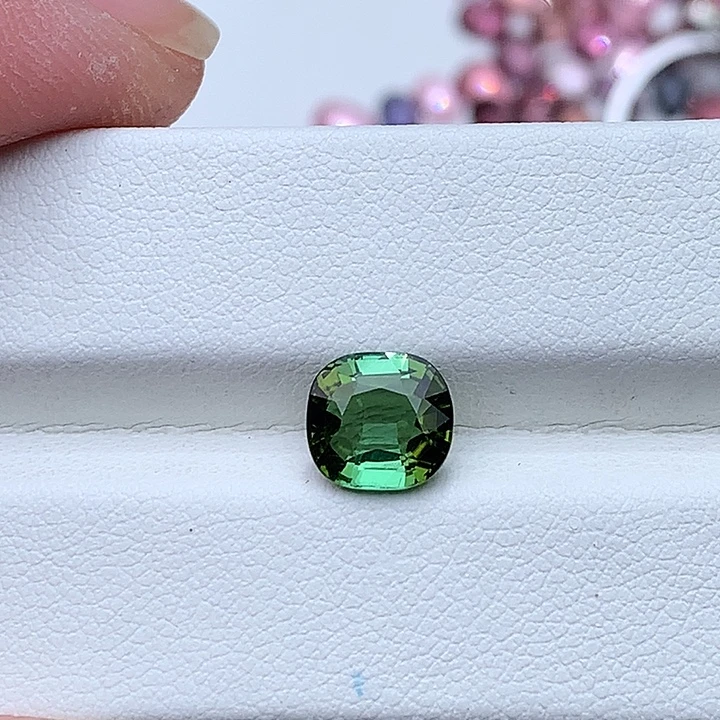 珠宝半成品未镶嵌碧玺1.71克拉