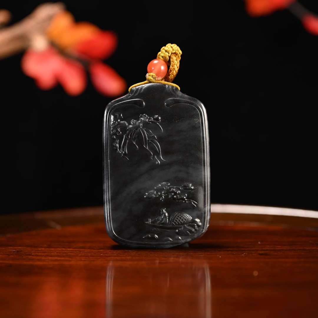 Lot8827 25YU108553和田玉青花山水人物牌/匡时