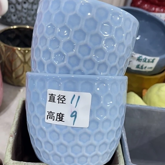 多肉绿植陶瓷花盆9.9包邮，有孔