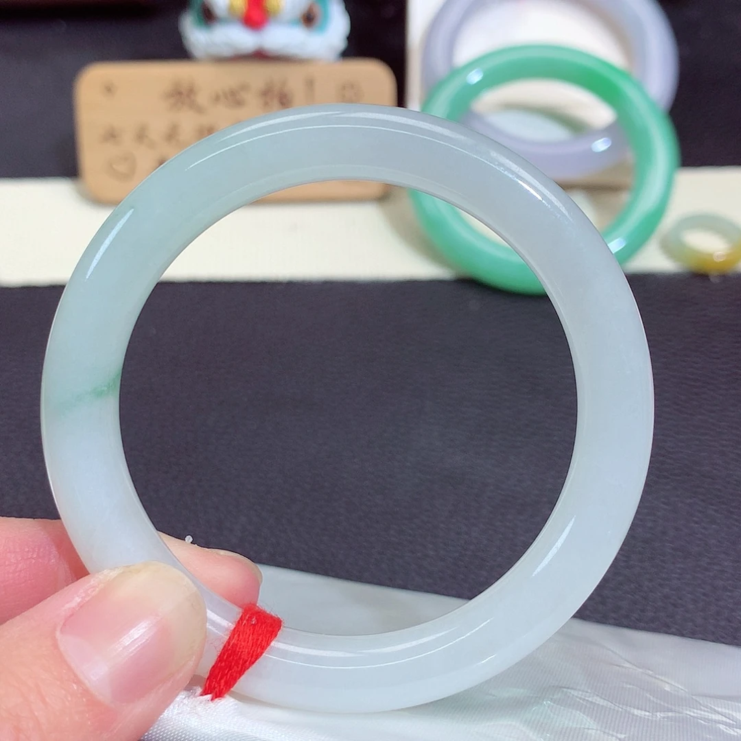 翡翠未镶嵌手镯603