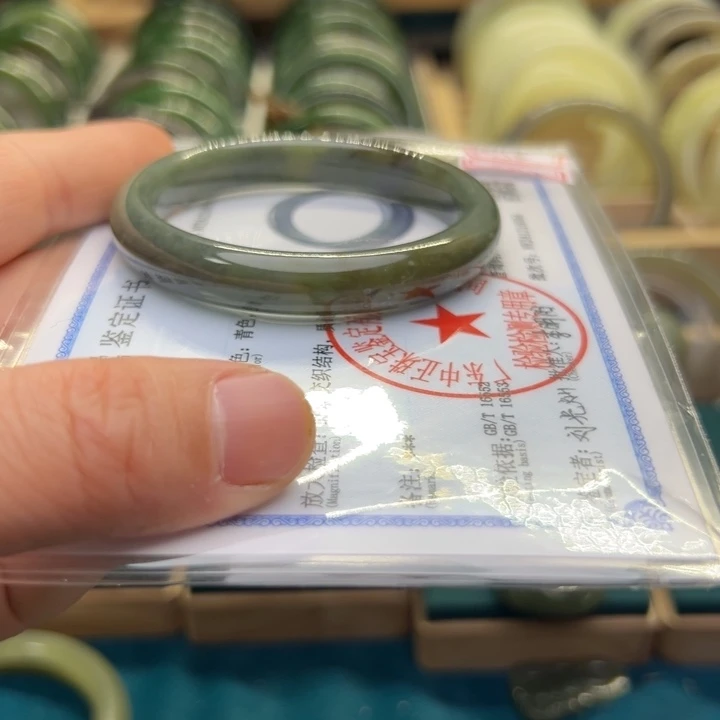 和田玉手镯未镶嵌53.3圈围10154