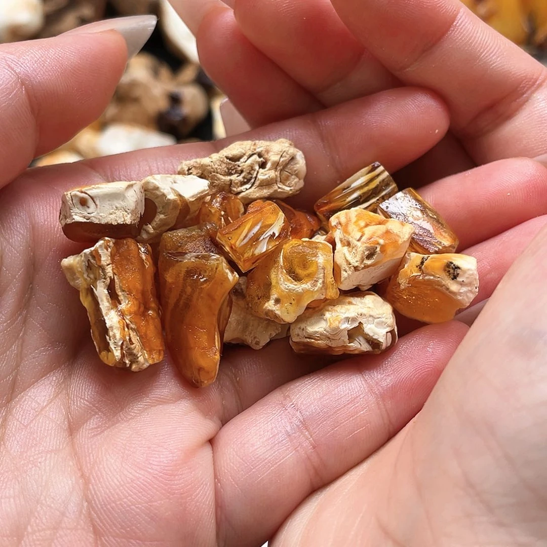 定制蜜蜡未镶嵌王*原石