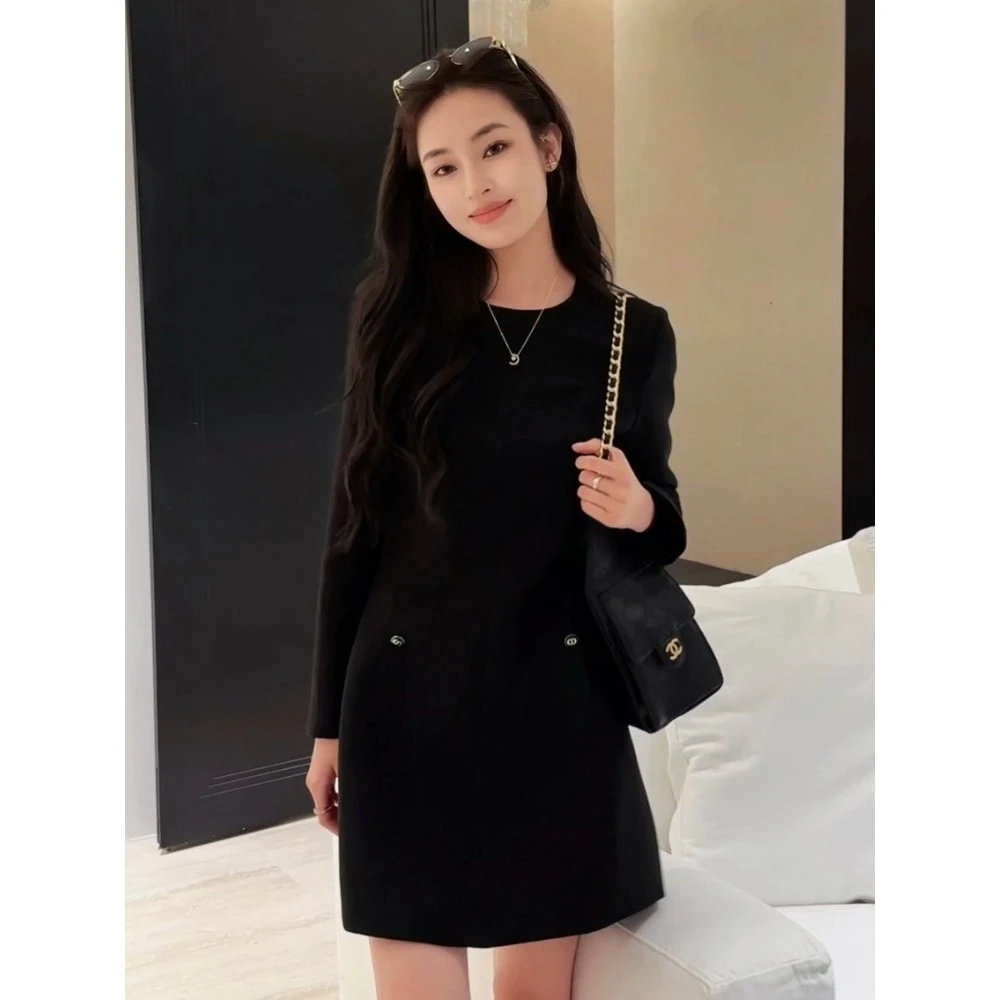 秋季新款出席重要场合的裙子法式高级感气质小香风黑色西装连衣裙