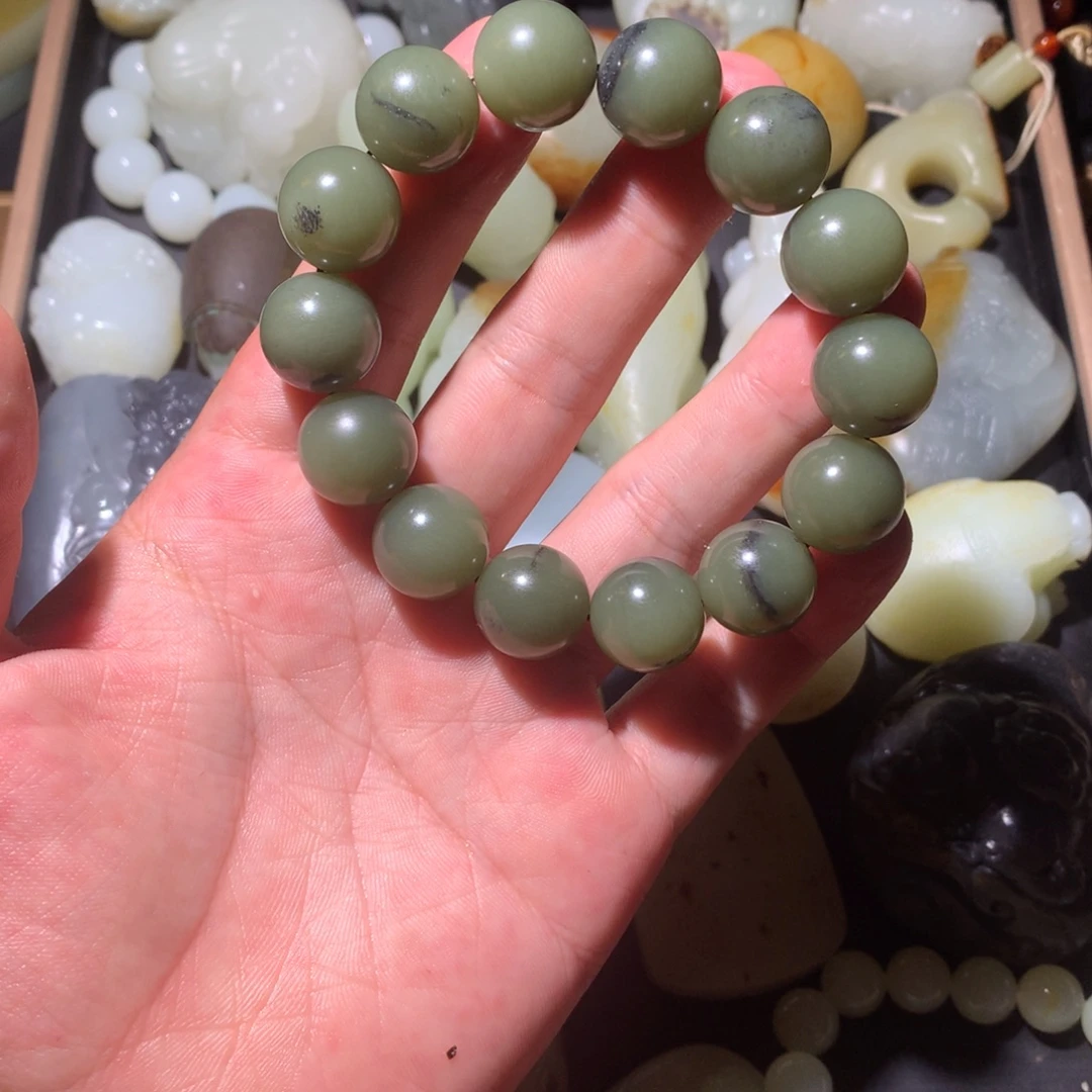 和田玉（糖玉）未镶嵌挂件