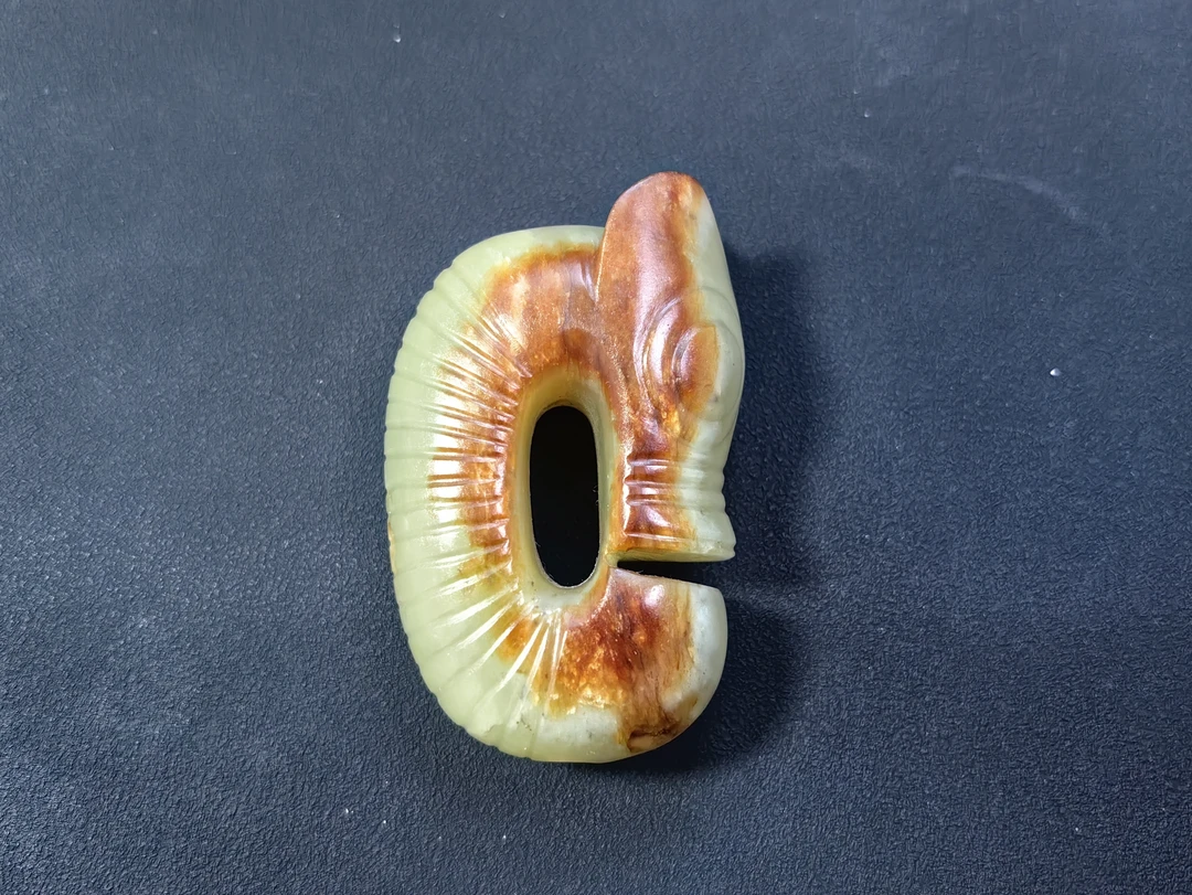 红山-玉猪龙 马面龙 把件挂饰配饰