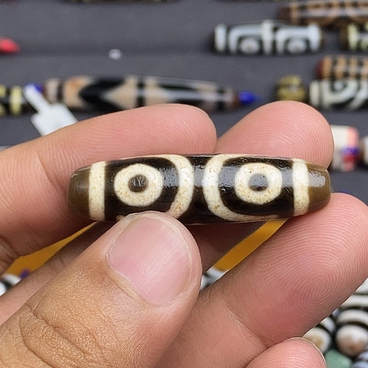未镶嵌颈饰玛瑙/玉髓老***王