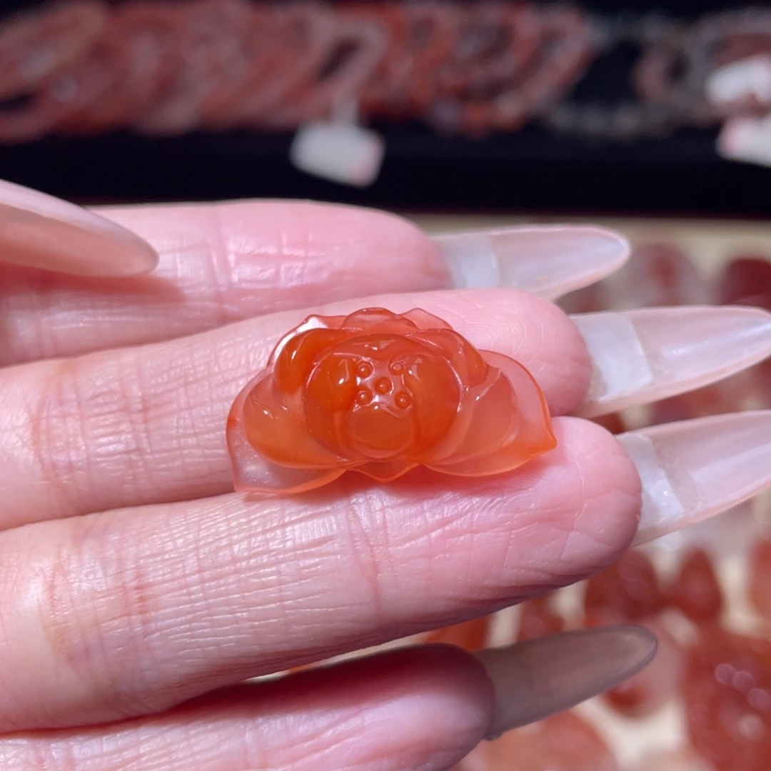 南红玛瑙冰飘配饰莲花未镶嵌377打孔备注