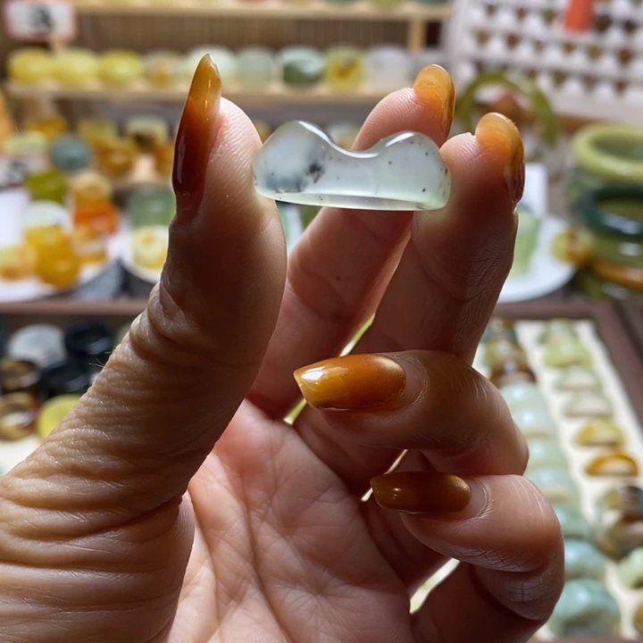 岫玉未镶嵌戒指岫玉精品指环内径 16 到 19 随机发一个