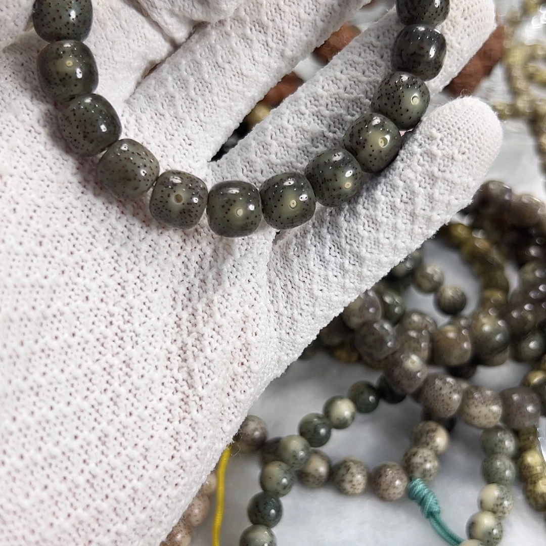 齐***劳吊坠星月菩提星月菩提28