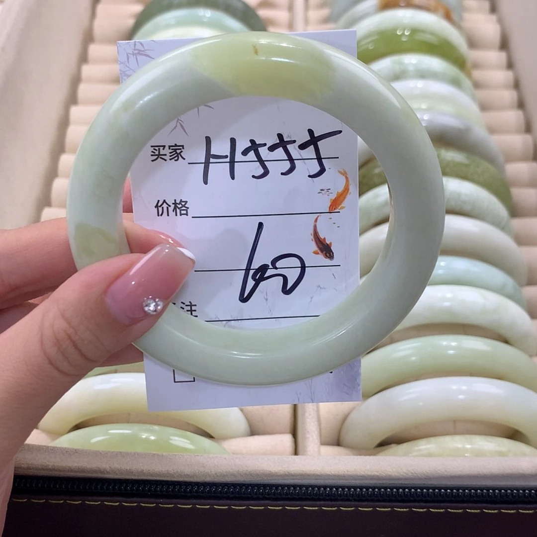 【闪购商品】蛇纹石玉未镶嵌手镯