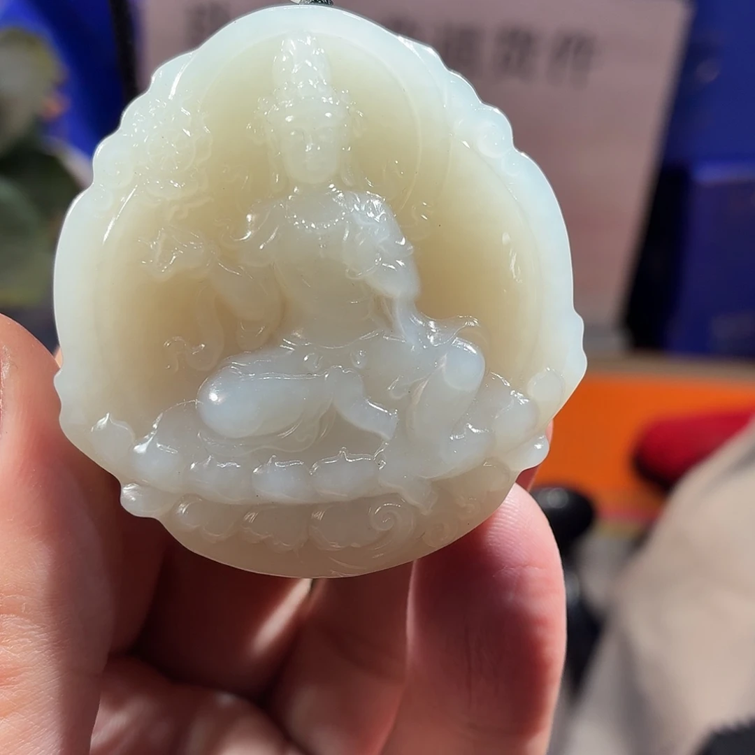 和田玉（糖玉）钛钢颈饰