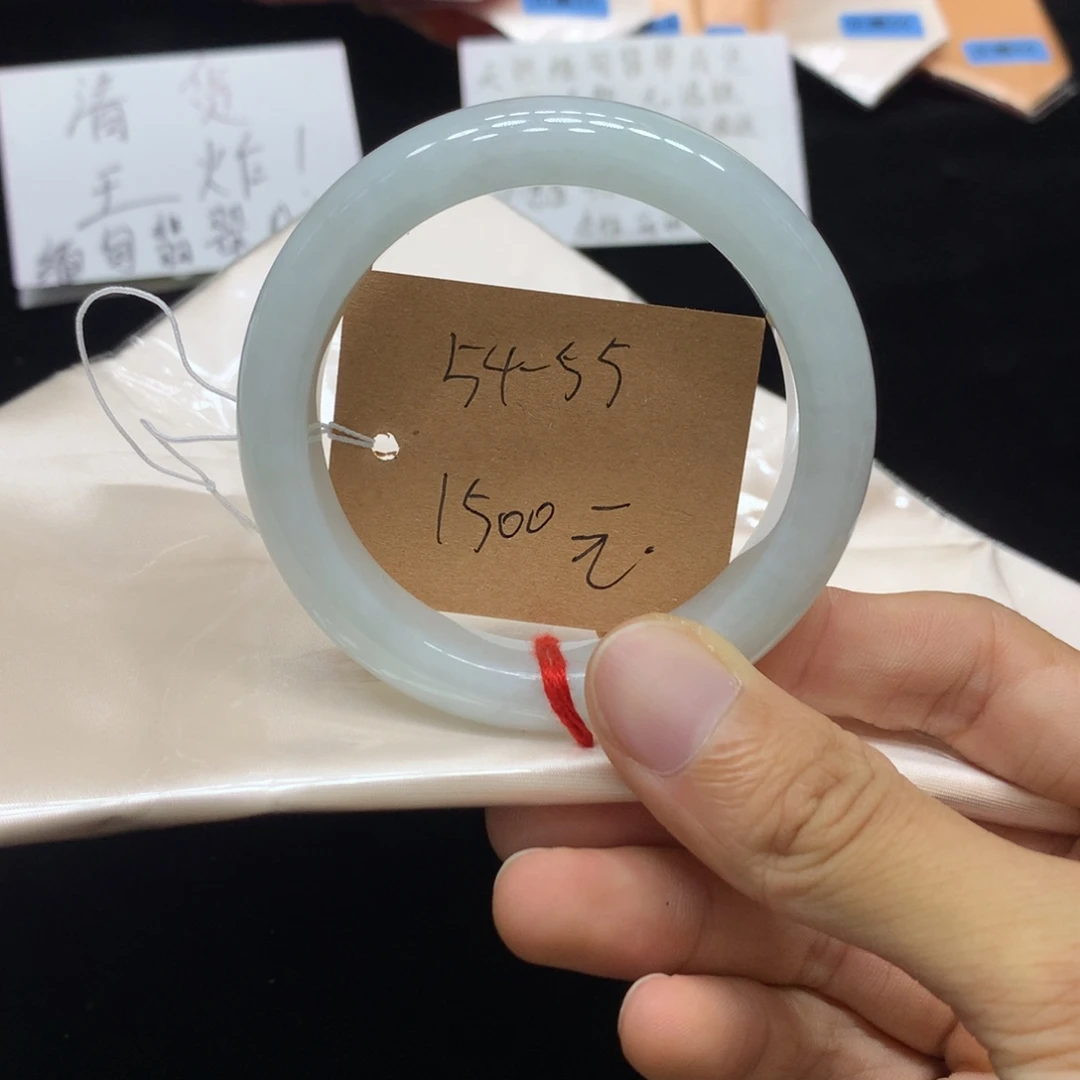 翡翠未镶嵌手镯手镯