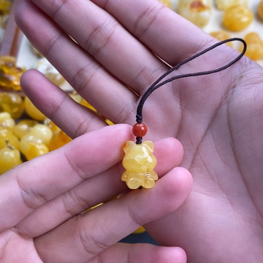 琥珀未镶嵌珠宝奇石