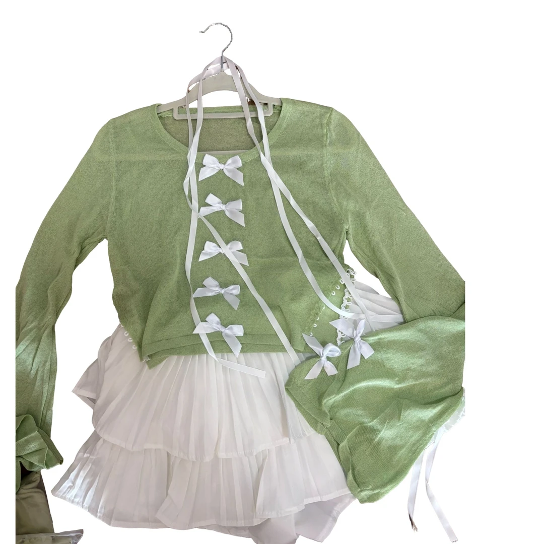 韩版设计别致镂空蝴蝶结长袖百搭荷叶边蛋糕裙套装