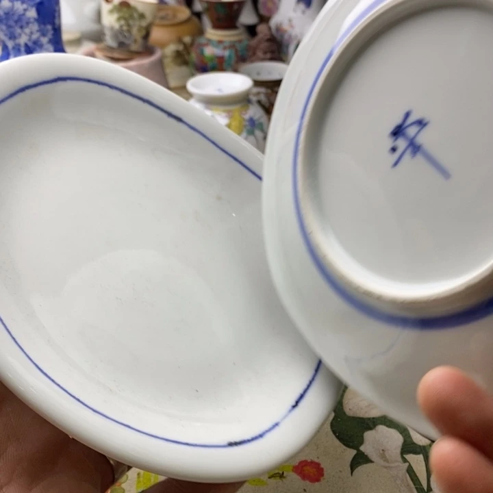 一天只喝一点奶茶和两碗奶茶都好