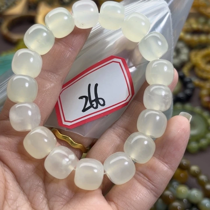 潜***子未镶嵌蛇纹石玉手链