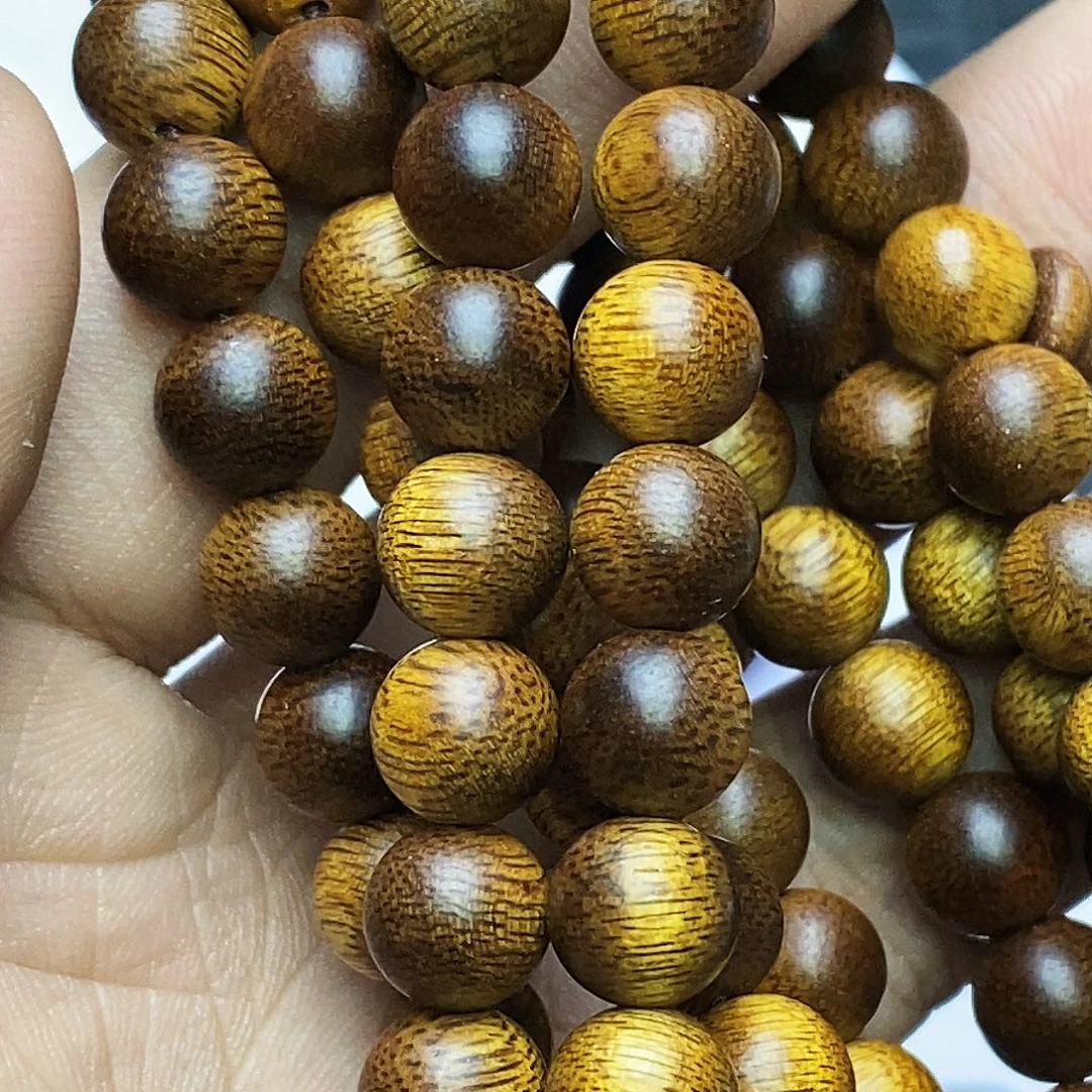 沉香碎屑沉香红衣