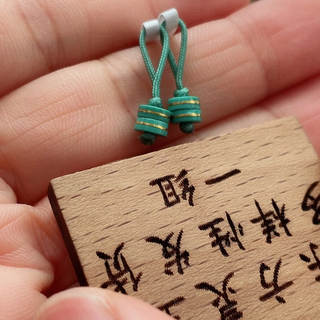 绿松石颈饰未镶嵌