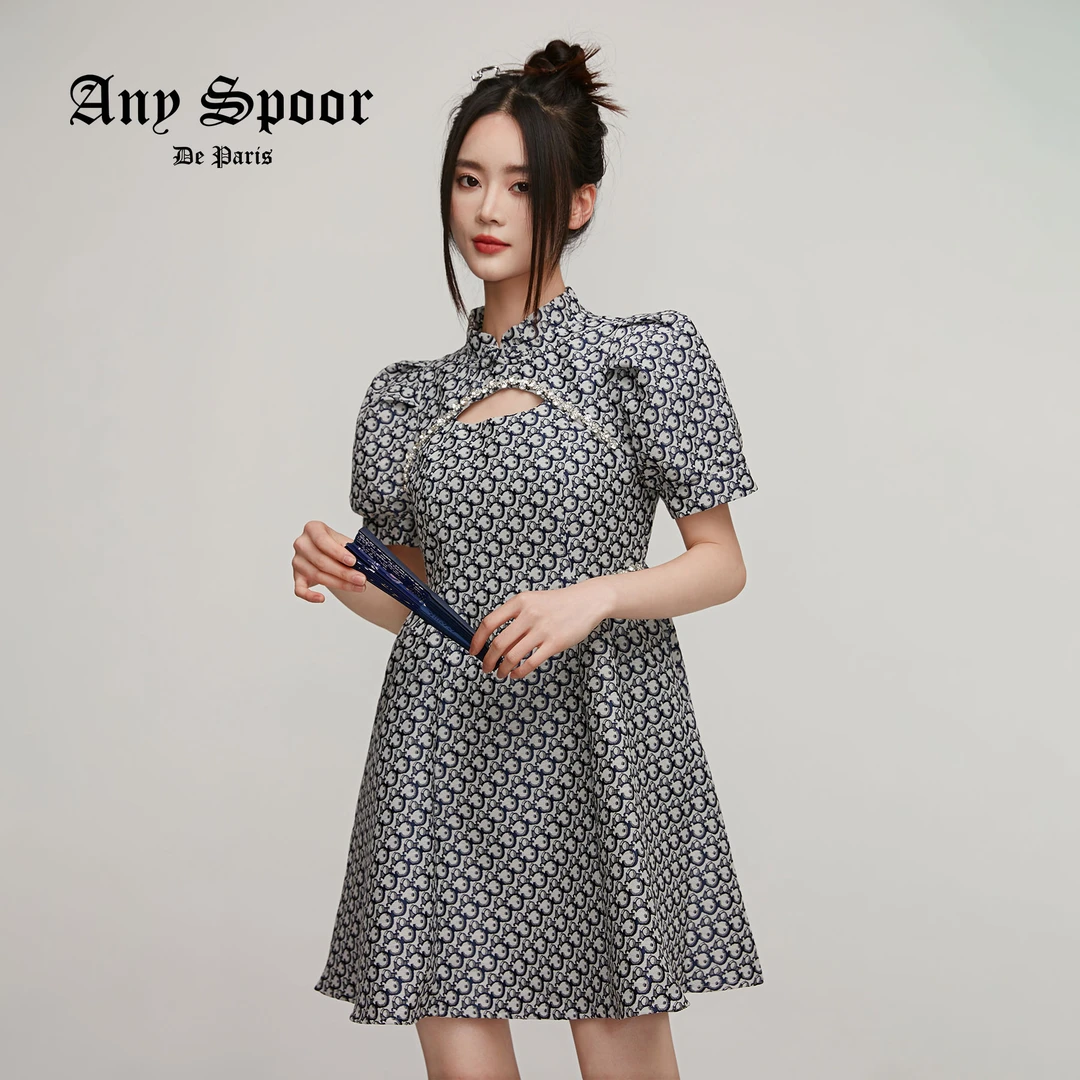 【ANY SPOOR】洋气款简单大胆短袖连衣裙