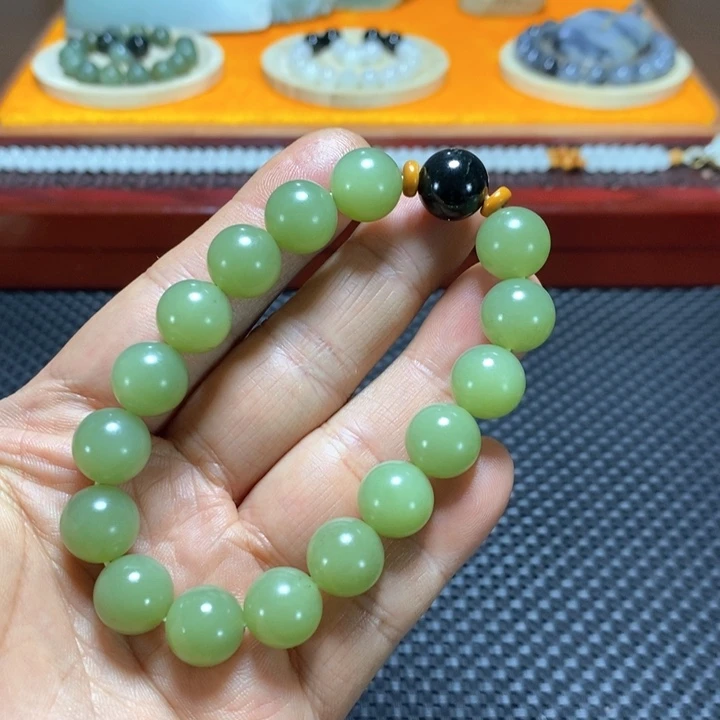 未镶嵌和田玉把件