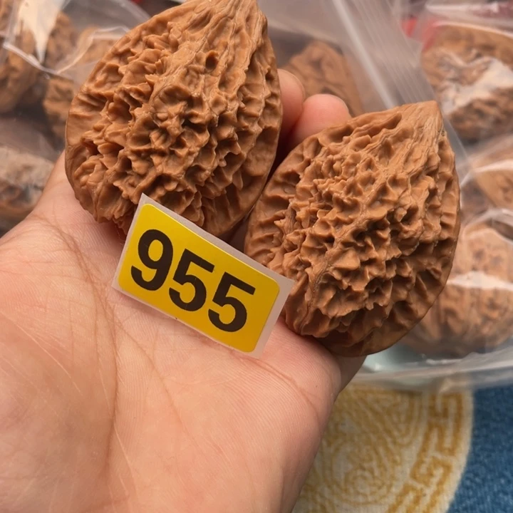 文玩核桃把件核桃