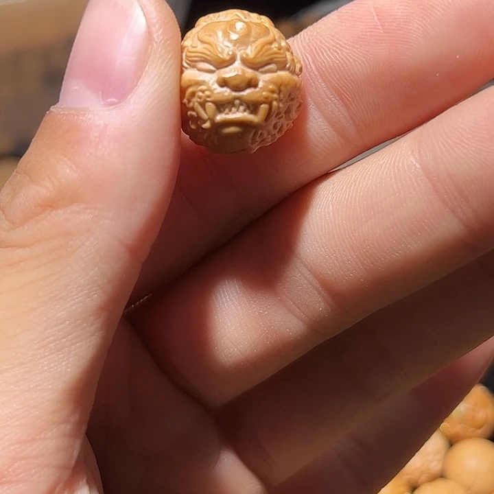 海***心吊坠猴头核桃祥瑞