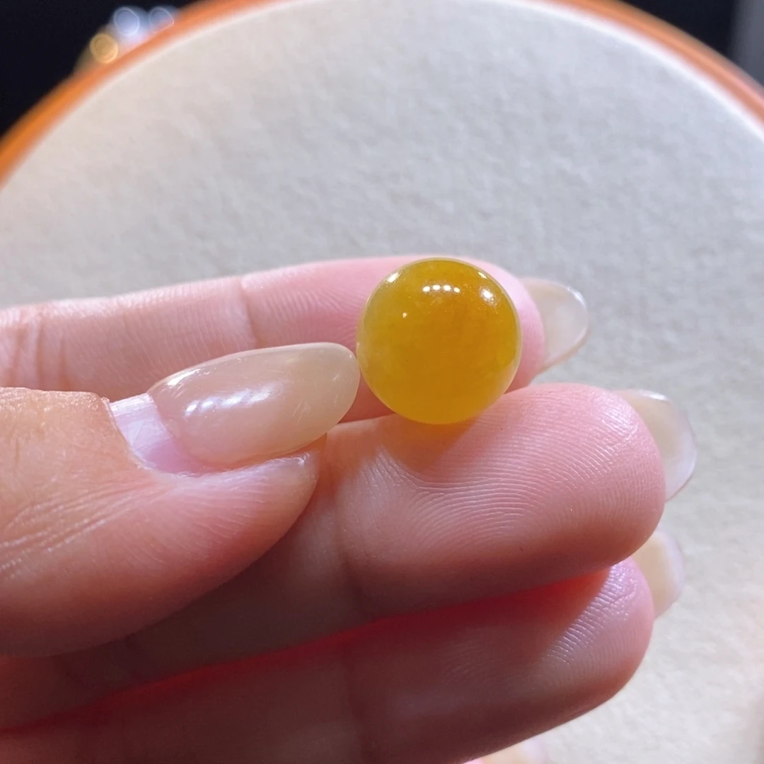 翡翠未镶嵌颈饰翡翠冰黄珠卡12.6