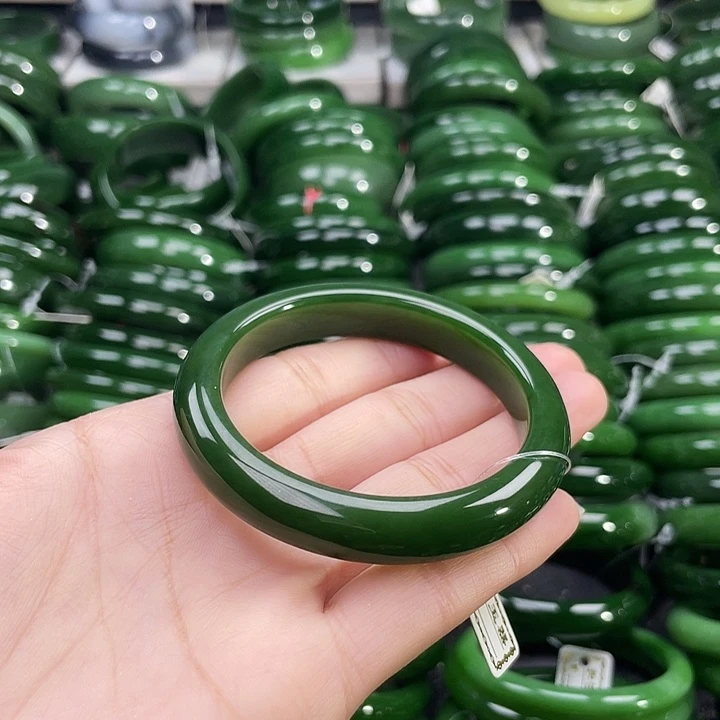 未镶嵌手镯和田玉（碧玉）