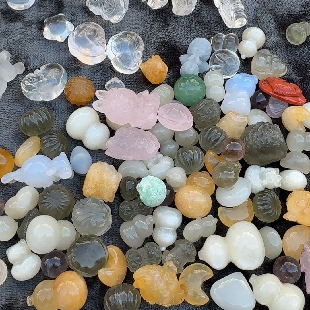 Y***Y珠宝半成品未镶嵌水晶