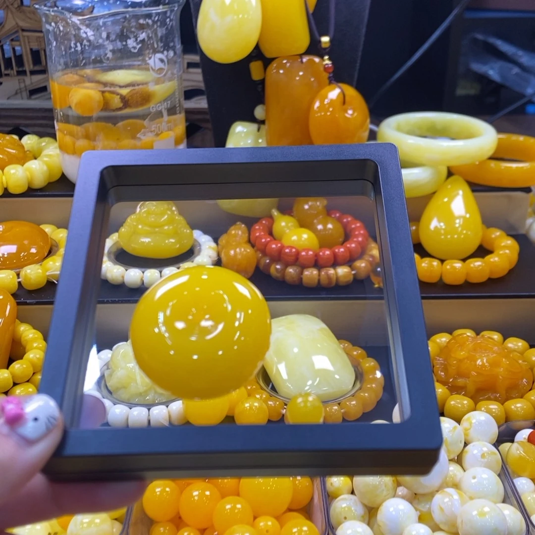 C***a精品鸡油黄平安扣小