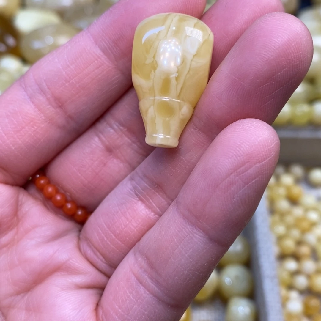 琥珀未镶嵌裸石蜜蜡三通