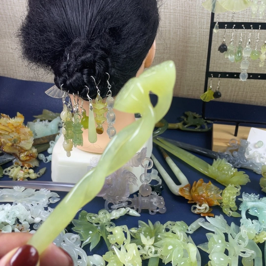 蛇纹石玉未镶嵌发饰