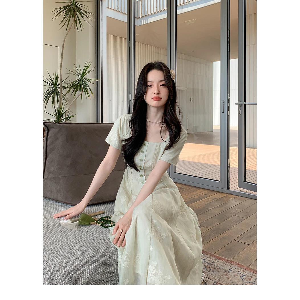 花栗鼠小姐 设计师裙 私藏系列方领连衣裙夏季女意境美感日常长裙