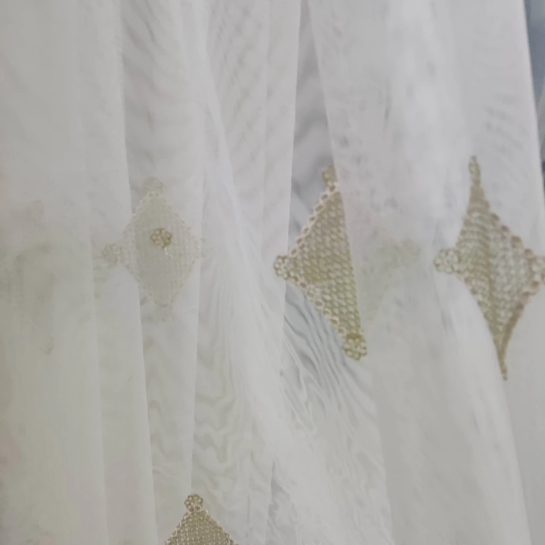 3205白色纱帘宽3.04米高2.65米