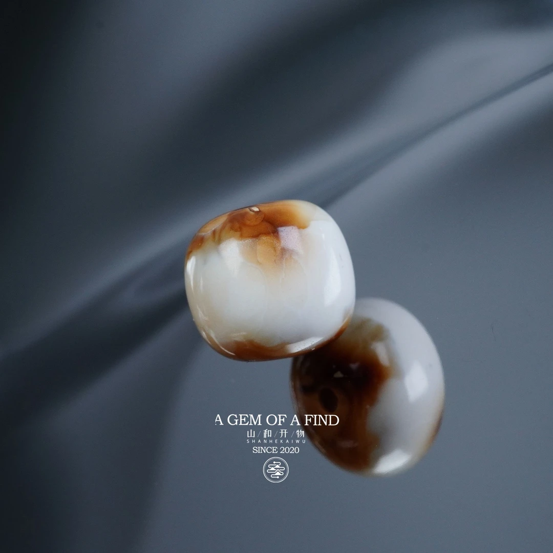 山和开物｜10mm漆白沁色妖花老型瓷润俱佳文玩配饰 琥珀蜜蜡