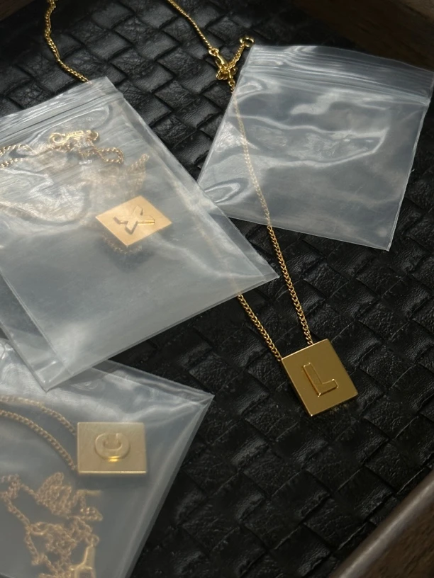 铜合金项链 “你的名字”简约大气字母项链