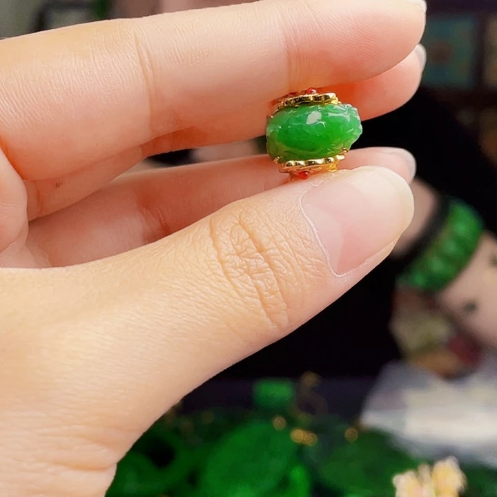 翡翠银S925镶嵌颈饰多样性