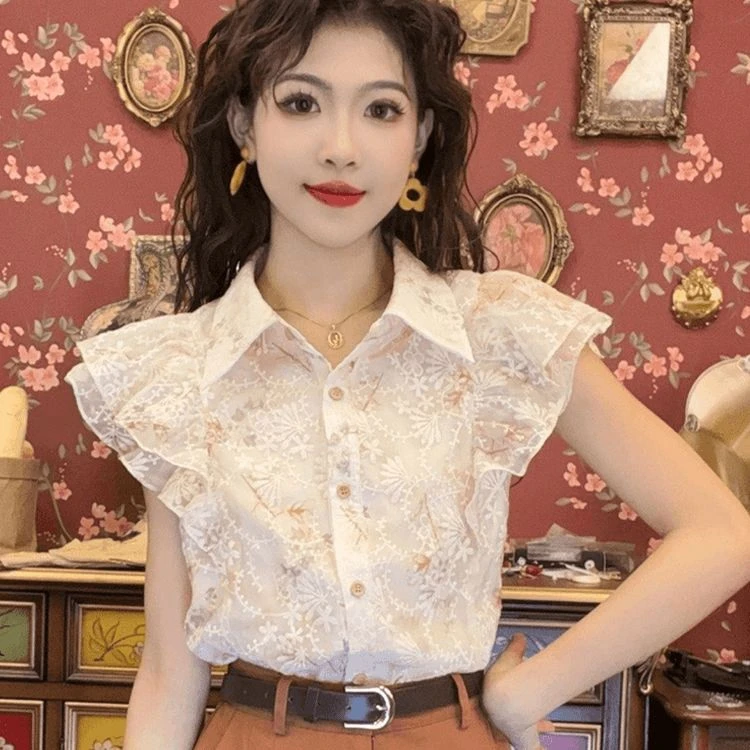 2025年秋季新款港味复古显瘦小飞袖杏色刺绣衬衫上衣