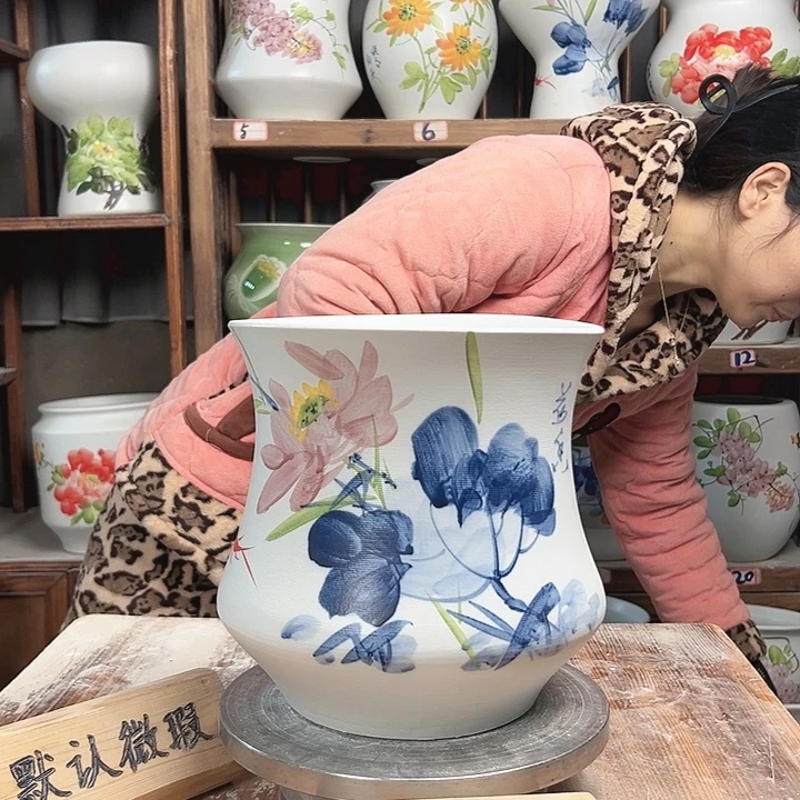 摆件小蛮腰青花荷花新款陶瓷