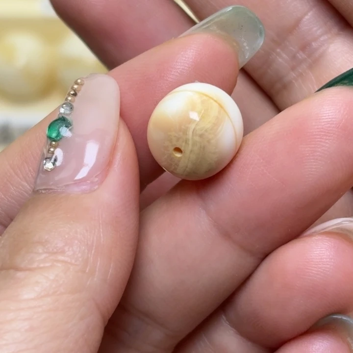 未镶嵌琥珀裸石12加老型