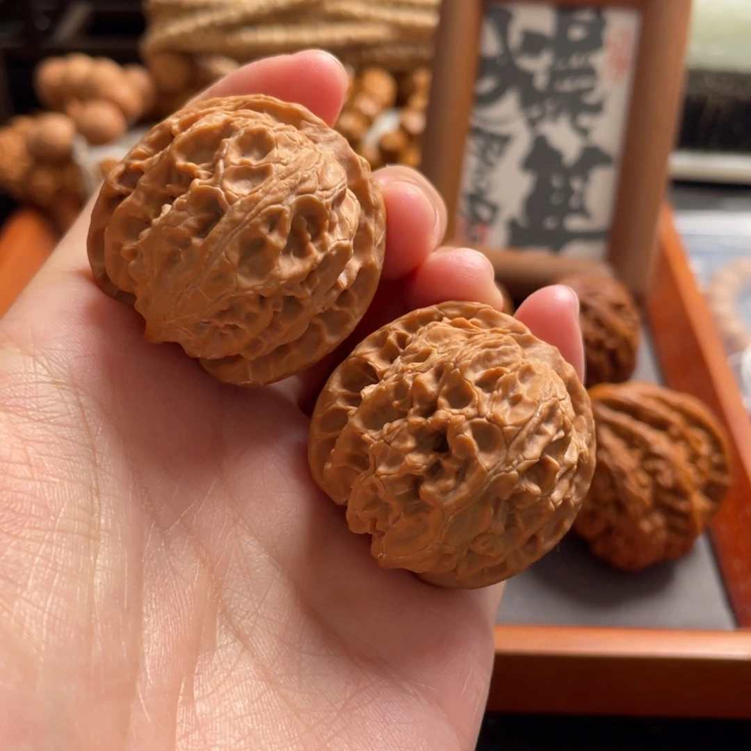 文玩核桃手串椰**?苹果园37微磕