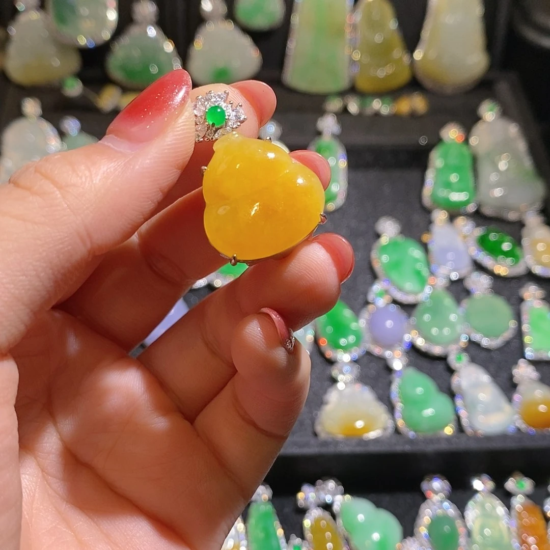 颈饰银S925镶嵌翡翠?**?天然翡翠