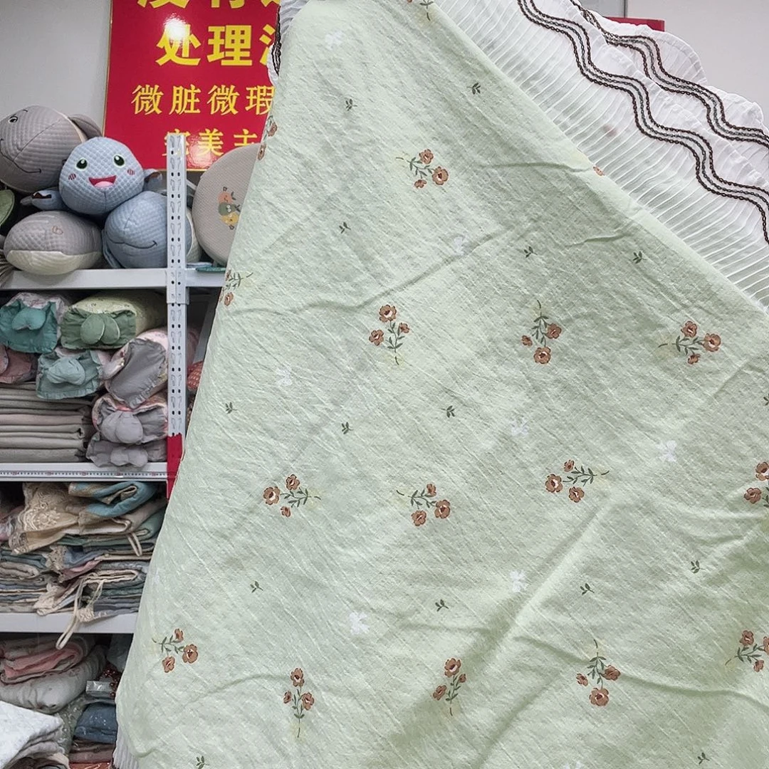雪尼尔快乐大本营在这里隆重召开