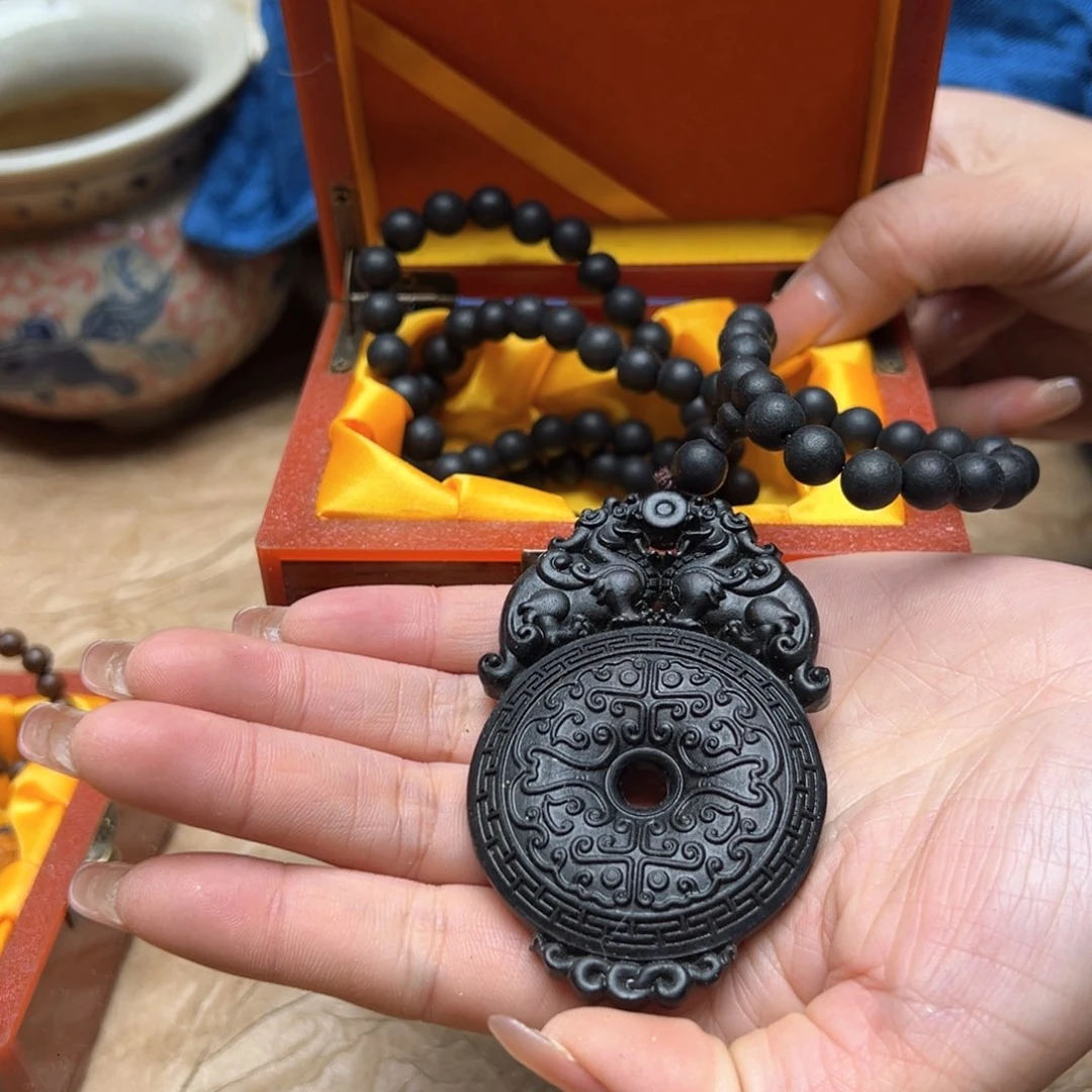 大叶紫檀（黑酸枝木类）