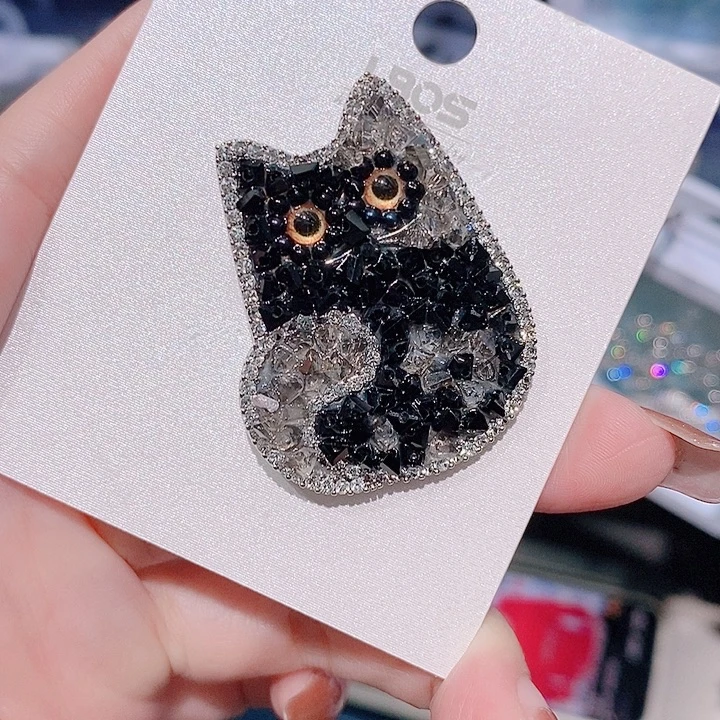 锆石铜合金黑猫胸针